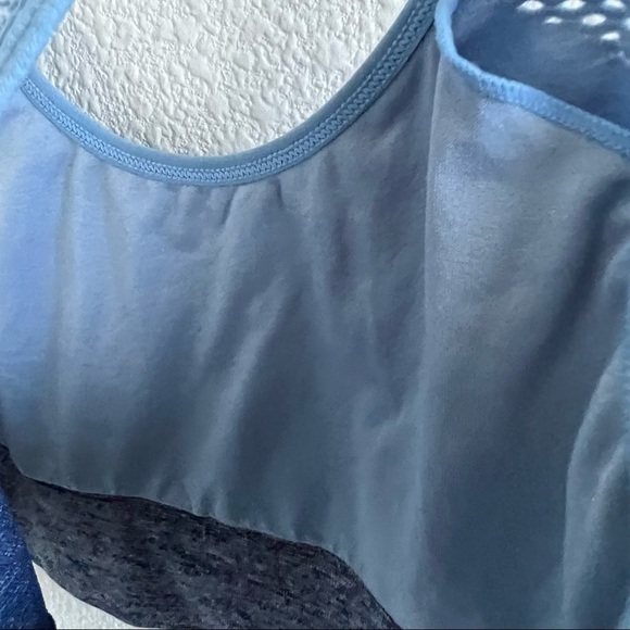 Victoria’s Secret PINK Sport Seamless Lightly Lined Blue Ombre Pull On Bra Small - Picture 5 of 8